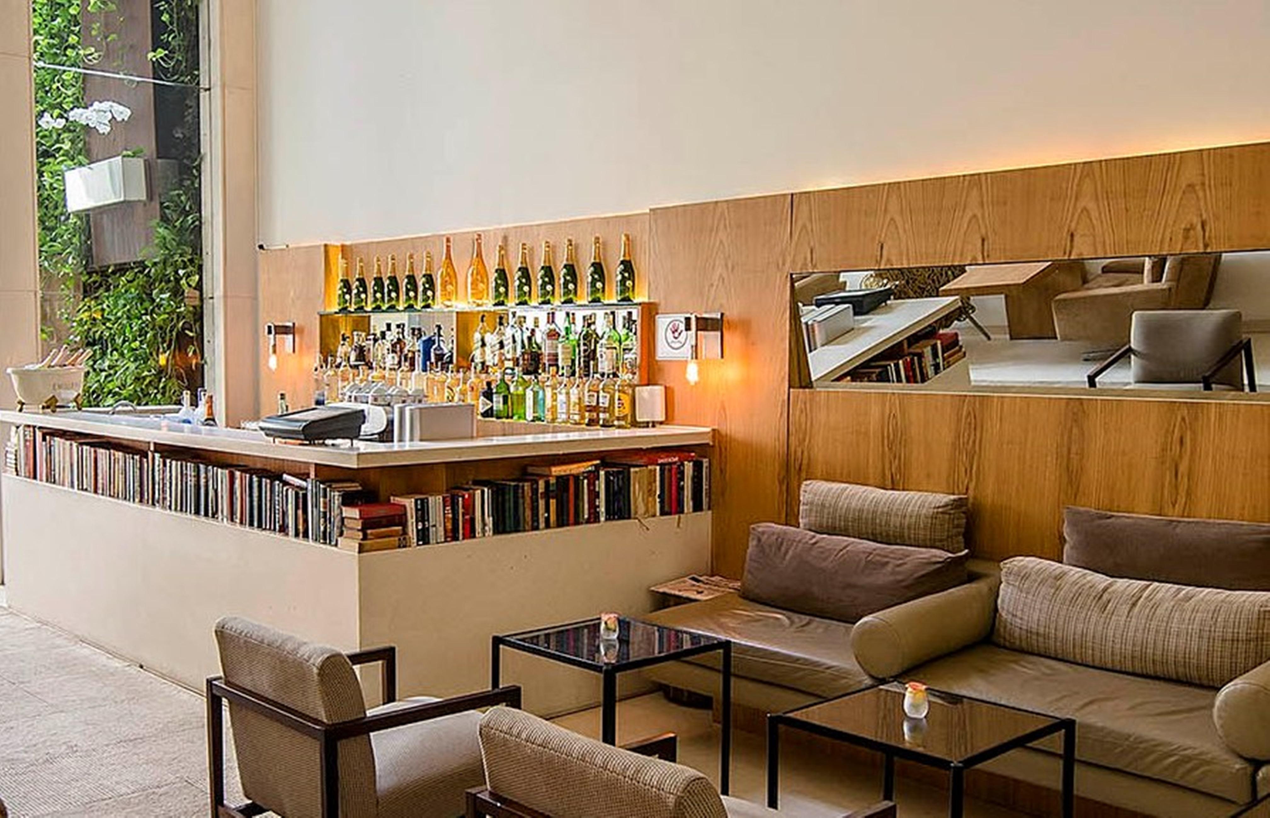 Emiliano Hotel